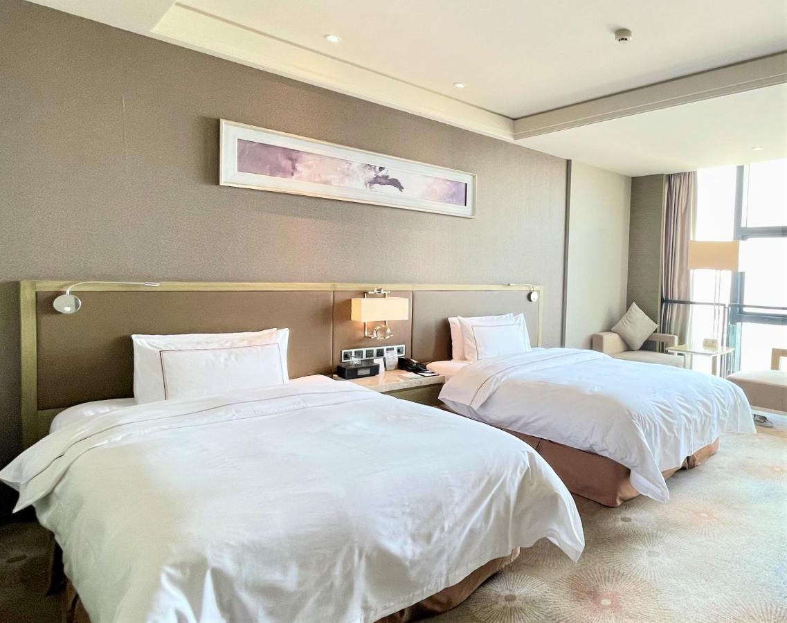 Hotel Melia Jinan Esterno foto