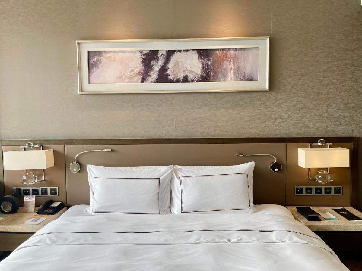 Hotel Melia Jinan Esterno foto