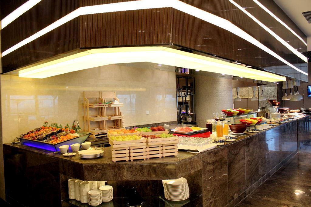Hotel Melia Jinan Esterno foto